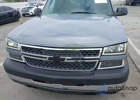 2005 Chevrolet Silverado 1500 Ls z USA, uszkodzony, nr VIN 2GCEC13T051304238
